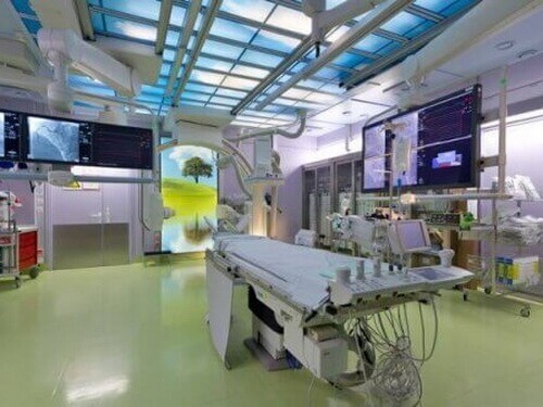 Венская клиника (AKH)