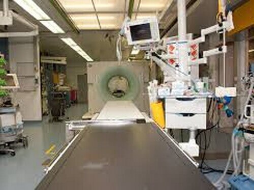 Венская клиника (AKH)