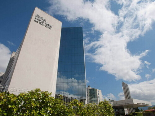 Клиника Наваррского университета