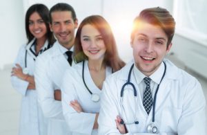 С какими болезнями едут в эту страну