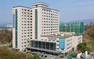 Клиника Куимс